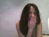 Lekker jong webcam meisje geniet ten volle van het masturberen en squirt